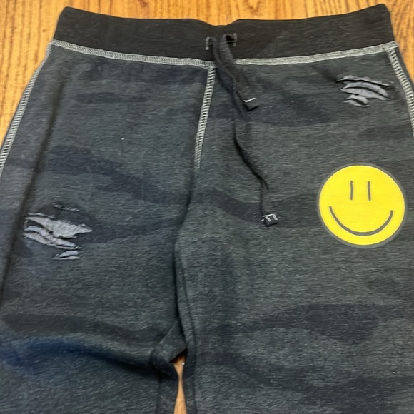 BNWT Smiley Matching Jogging Set - Picture 9 of 11